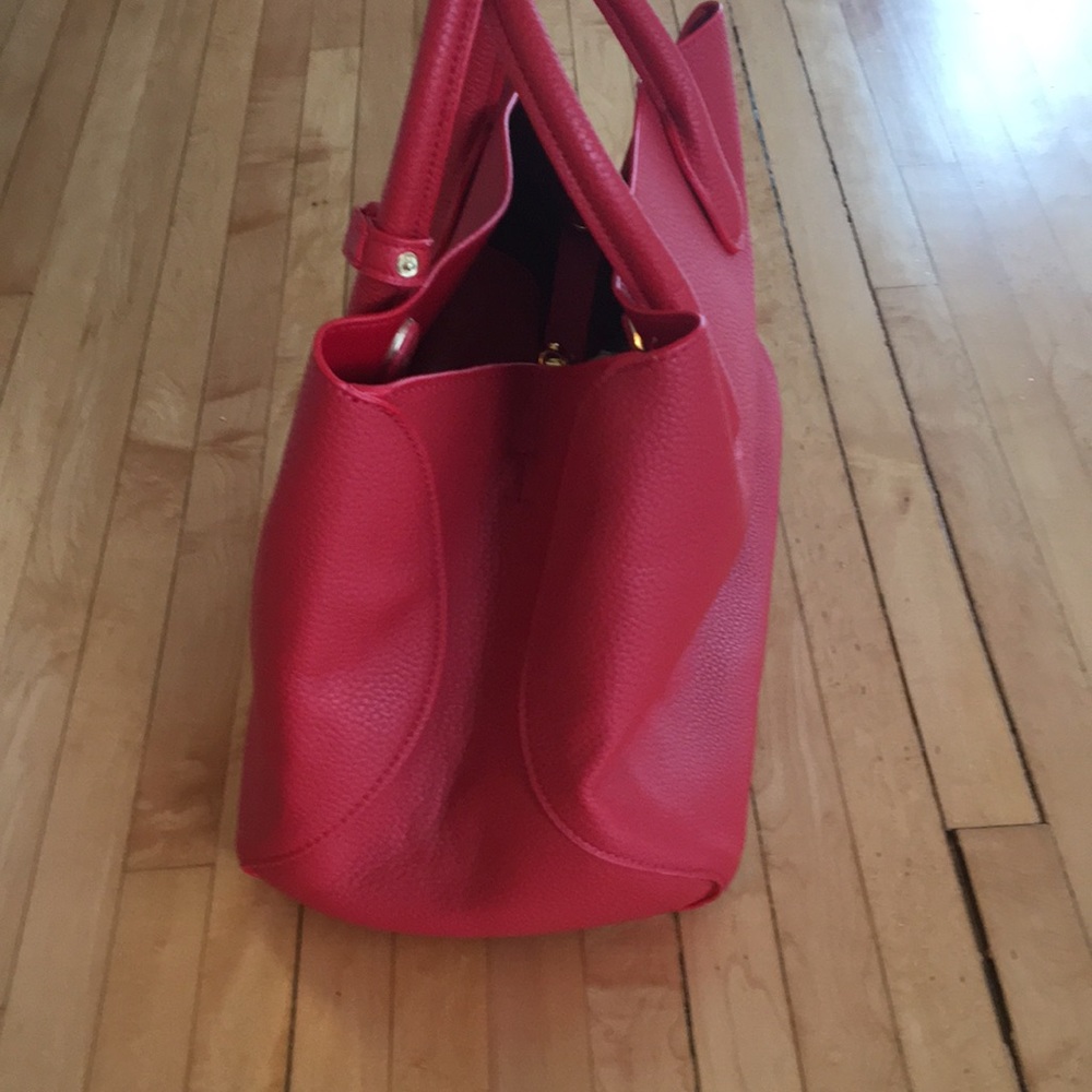 Gorgeous Red Bag Designer Inspired - image 4